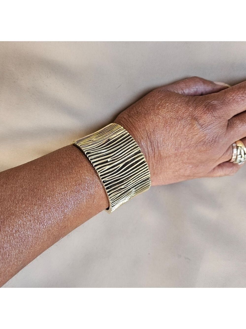 Vintage Black and Gold-tone Hinged Bangle Bracelet